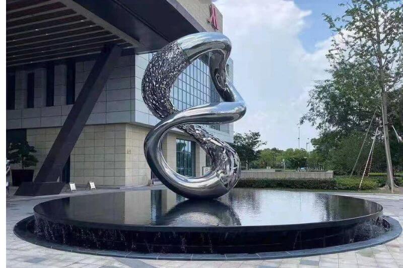 不銹鋼雕塑的定制周期從設(shè)計到交付的時間表